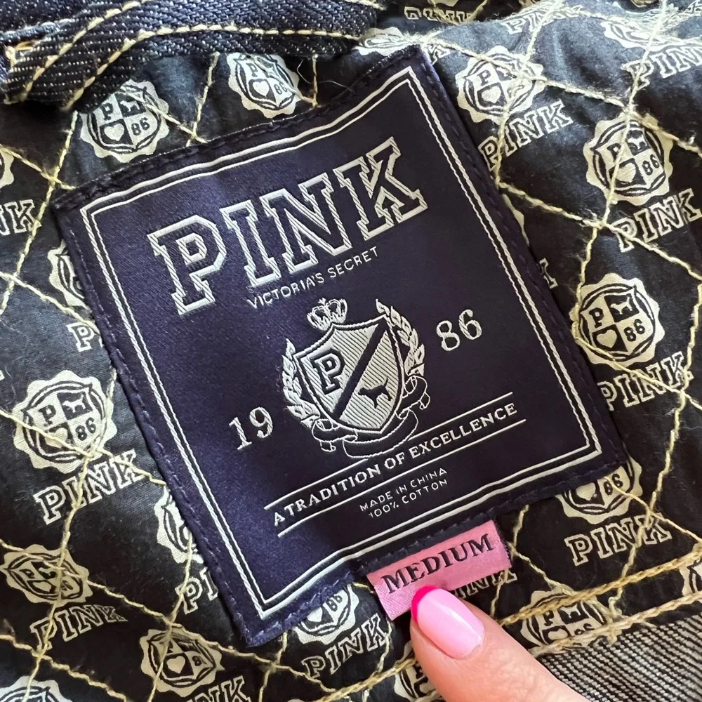 Victoria’s Secret PINK denim jacket. Size medium - Picture 3 of 4